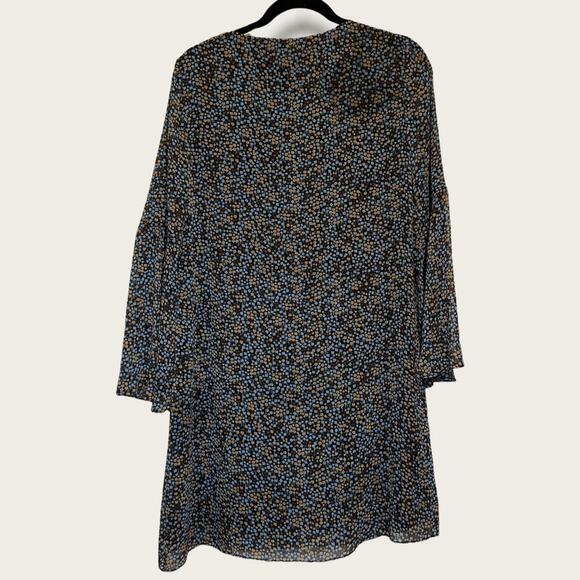 CAbi Style #3648 Bell Sleeve Mini Dress size S - Picture 4 of 11